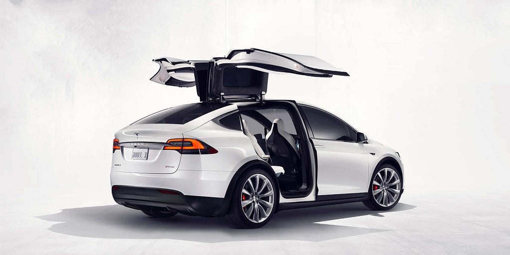 Le Model X de Tesla Motors. Coût de départ : 80 000 $. Elon Musk