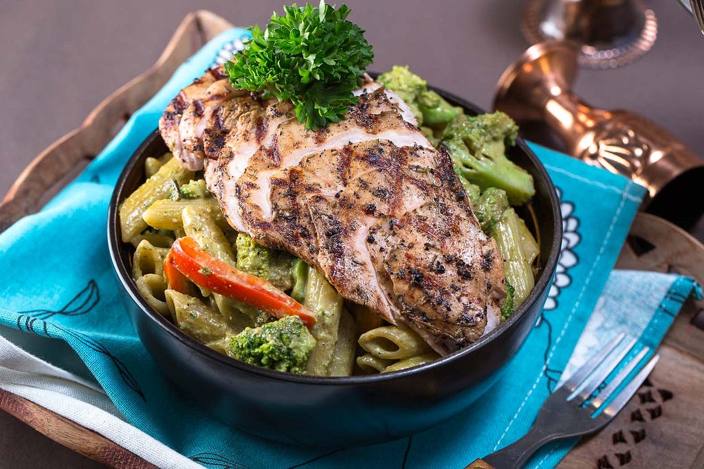 _50B8530-2_Penne Pesto Chicken Bowl (Non Veg)