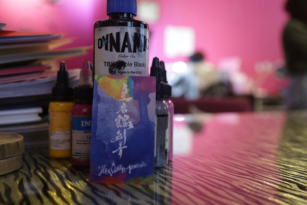 勇敢做自己陳鶴為女性打造專屬刺青店 華視新聞網