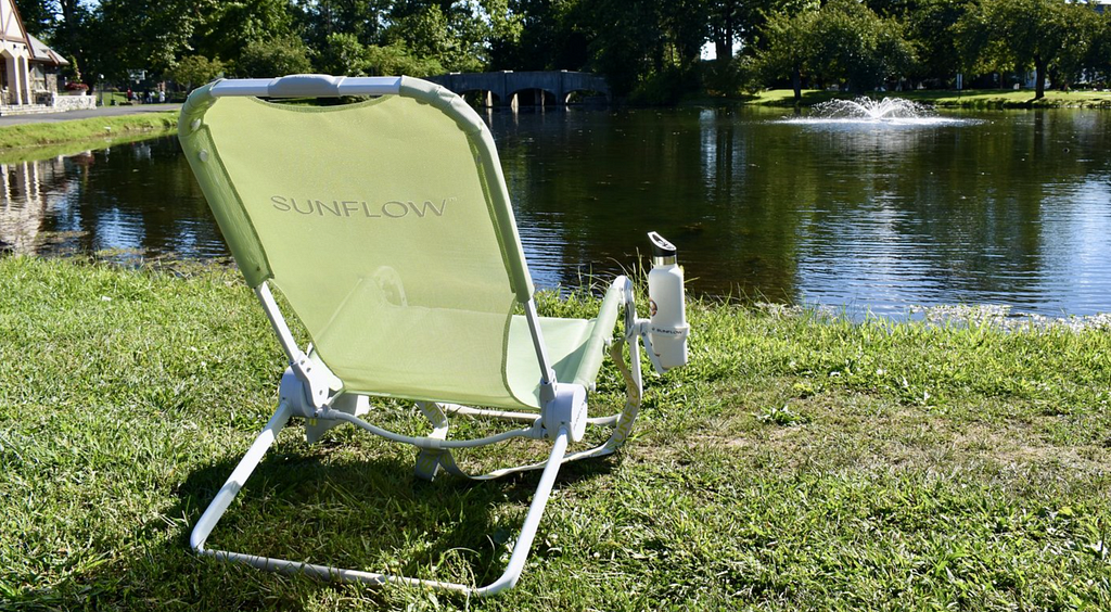 Sunflow Beach Chair on lake front