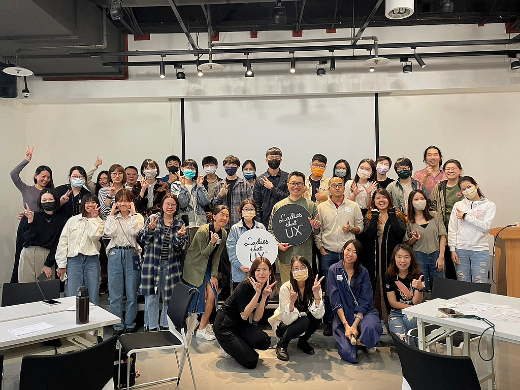 Ladies that UX Taipei meetup — Café Startups Workshop by DJ Lin