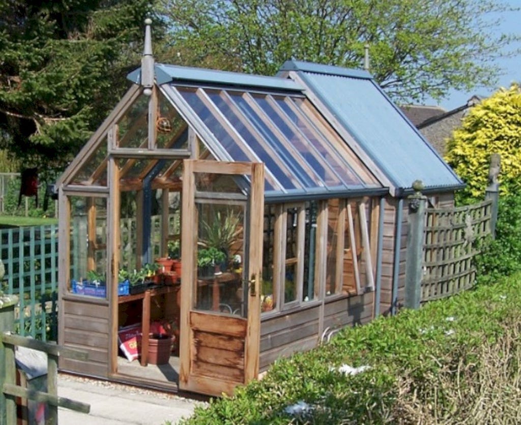 24 Best And Easy Small Green House For Small Garden Ideas Greenhouse