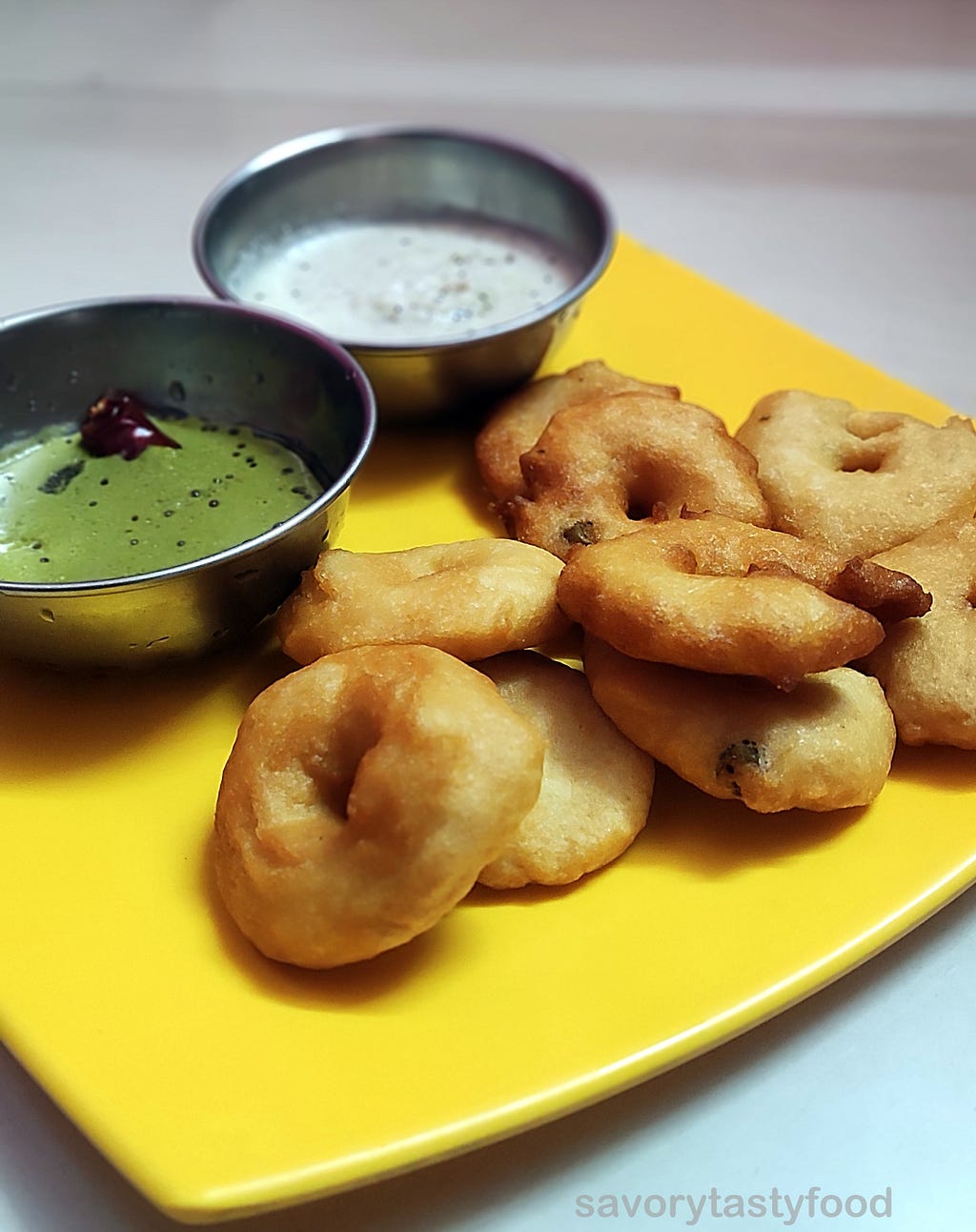 Medu Vada Recipe | How to make Crispy Golden Fry Medu Vada