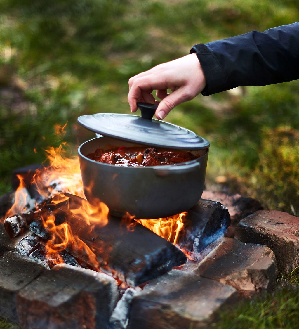 How Do You Cook When Glamping?