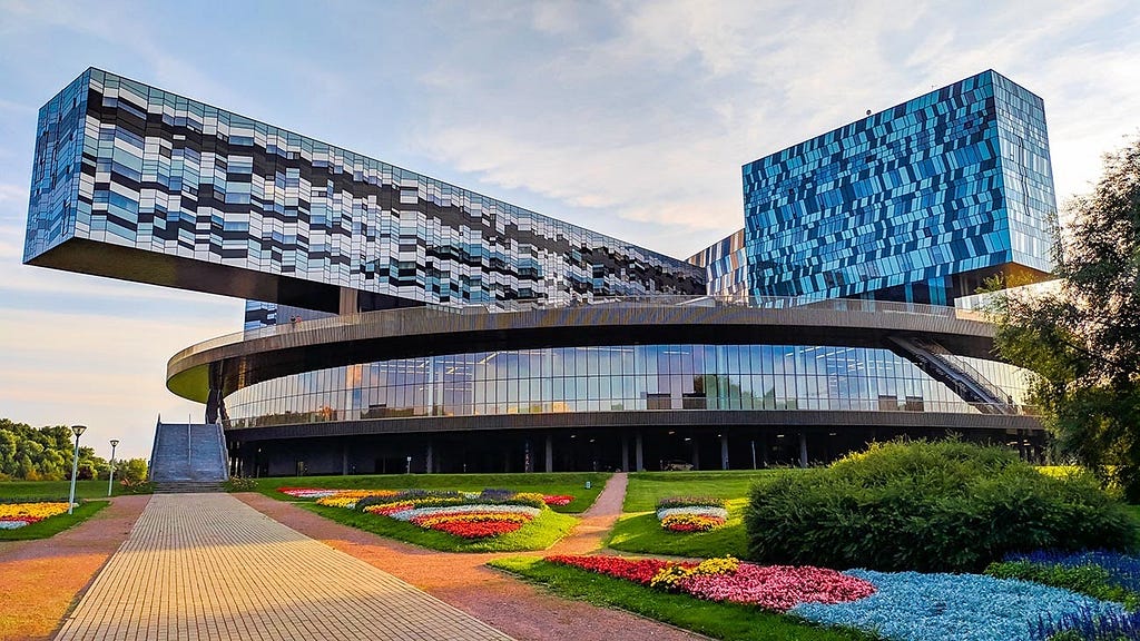 Upgraded cantilever (Skolkovo campus, Russia)