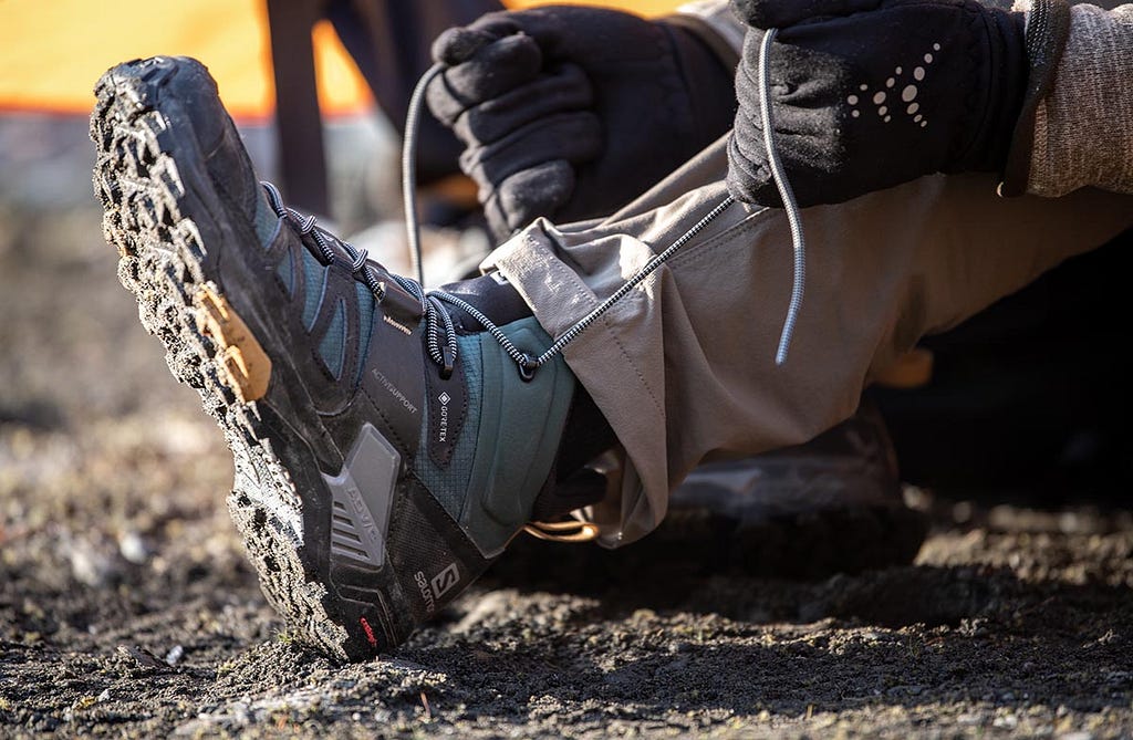 Best Men's Backpacking Boots: Trek with Confidence!