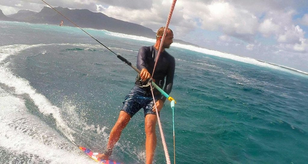 Kiting the breaks of Le Morne