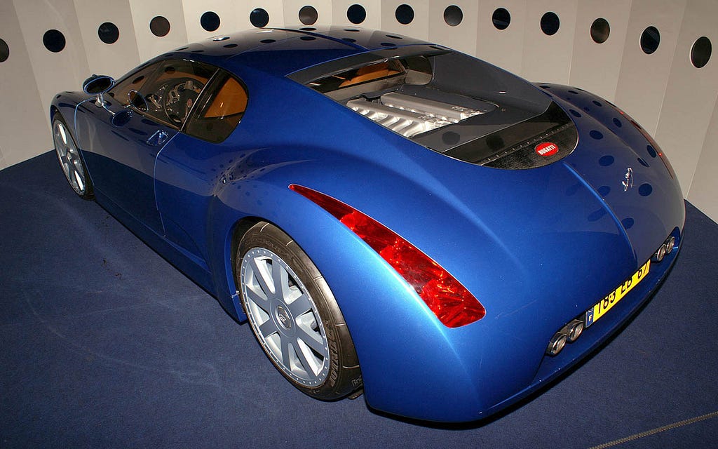 Bugatti_Chiron_(8171)