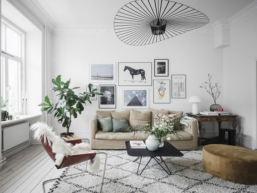 Stylish and spacious living area - via Coco Lapine Design blog