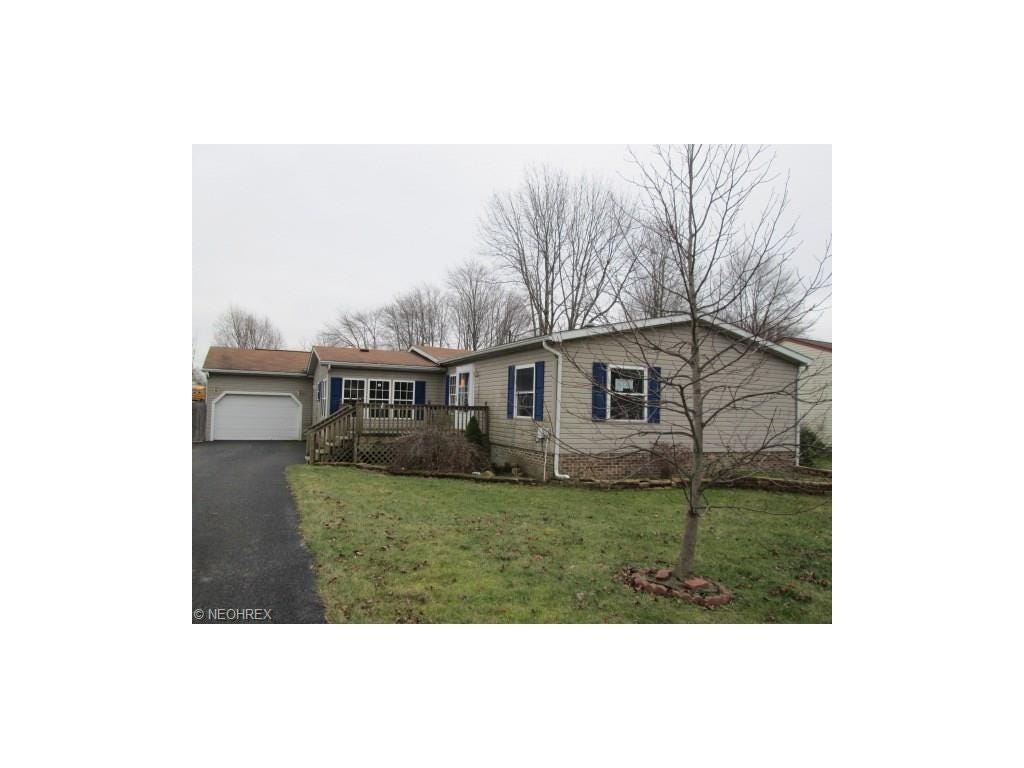 441 Sleepy Hollow Dr, Leetonia, OH