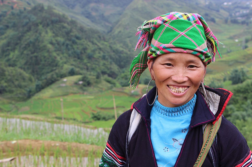 hmong-lady-1_edited