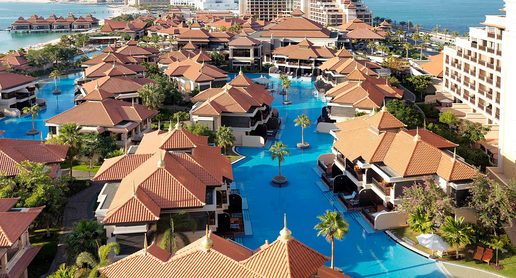 Birds eye view of Anantara The Palm Dubai