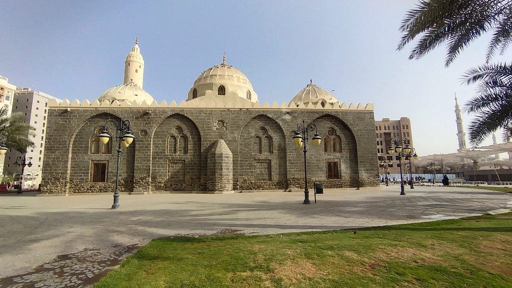 Masjid Al Ghamamah