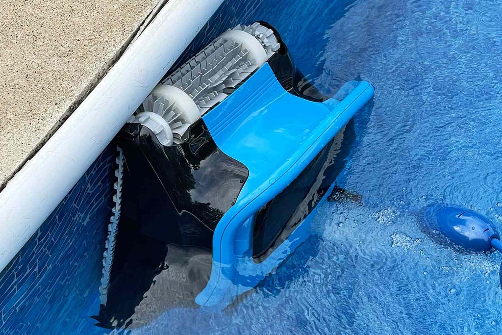 Best Pool Cleaning Robot: Revolutionize Your Pool Maintenance