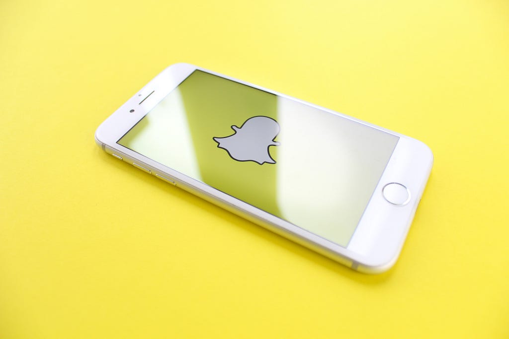 Signs of Snapchat Cheating in Relationships