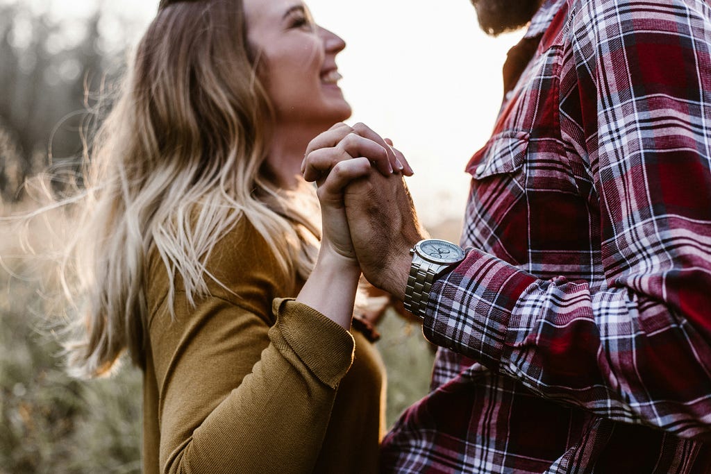 3 Hidden Signs a Man Is Falling in Love with You