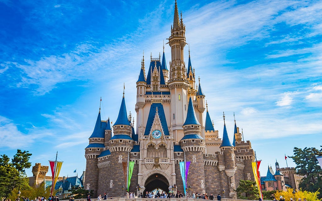 Picture of Cinderella’s castle in Disneyworld from https://r.bing.com/rp/sjRKqL7qEBB3rUAoLZkYF0PHd6Y.svg