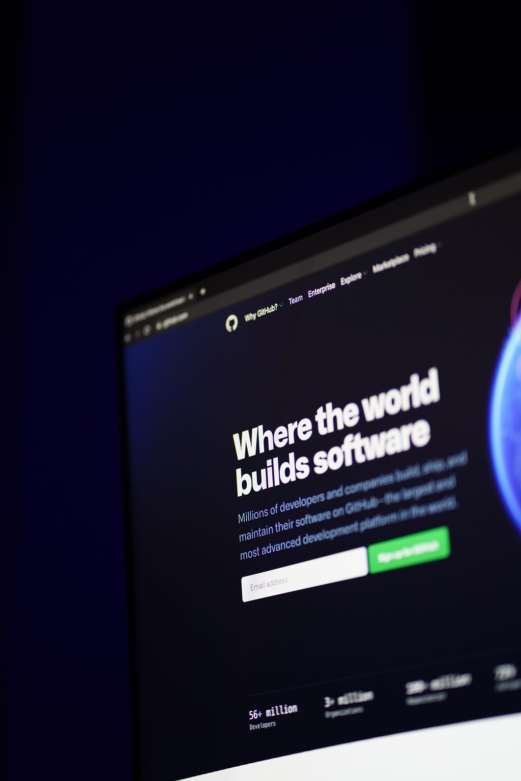 Github web page. the page header say : “Where the world build software”