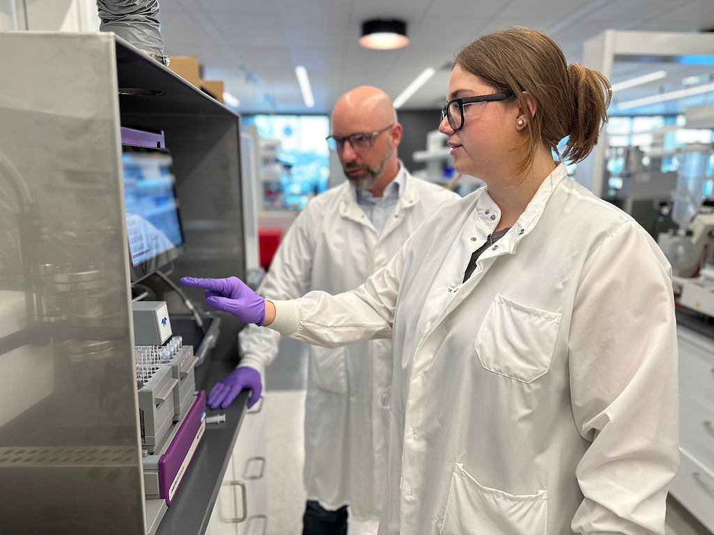 R&D team members Todd Meyer and Sam Parker at Variant Bio’s lab in Seattle.