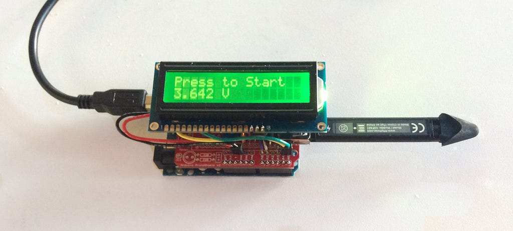 LED display recording the battery voltage for Pencil