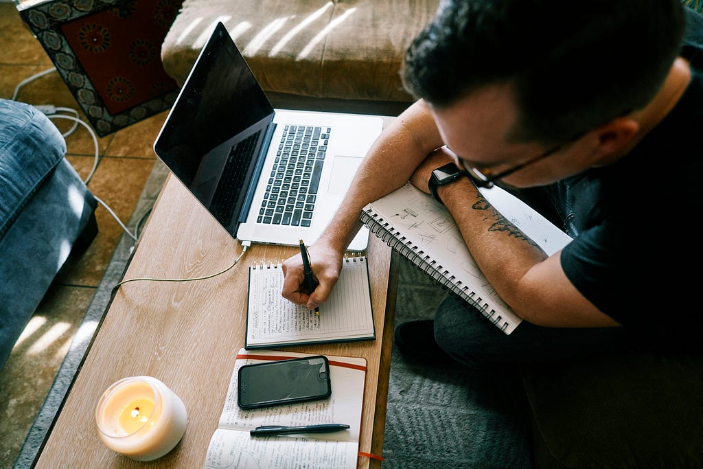 AI should not replace human thought and creativity when it comes to writing online content