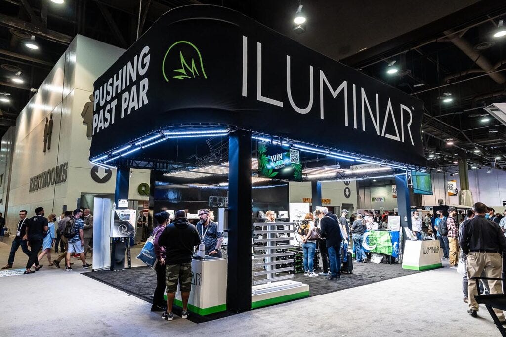 Illuminar’s island booth at MJBizCon 2021. (Photo: Mike Rosati)