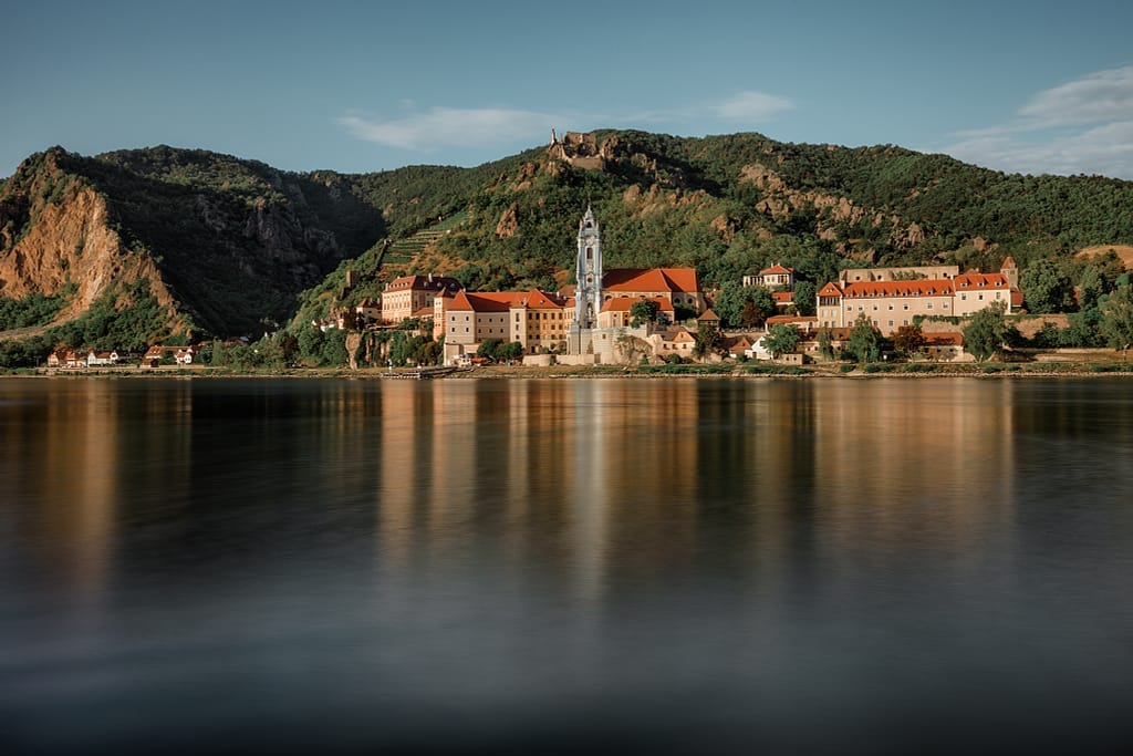 DANUBE_AT_Durnstein_day