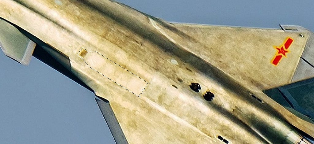 J-20s potential gun port position