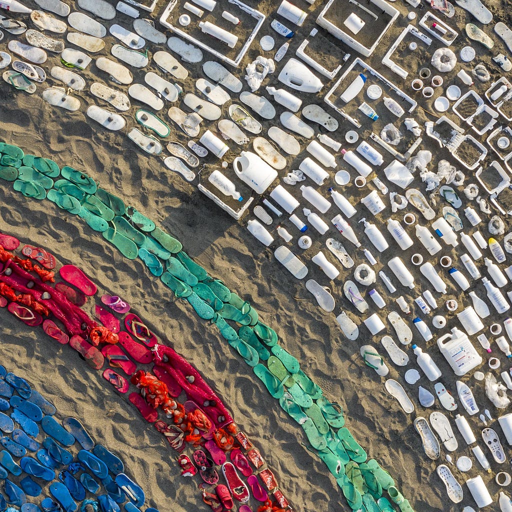 Flip-flops washed up on Bali’s beaches that composed the data sculpture