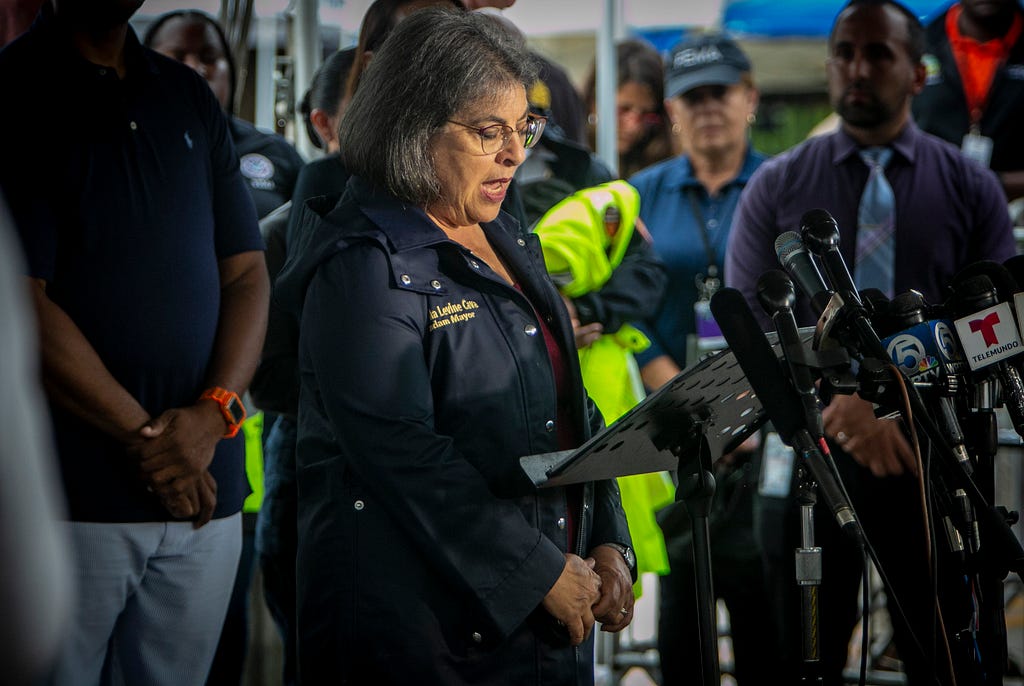 Miami-Dade mayor becomes face of response to condo collapse - NewsDeal