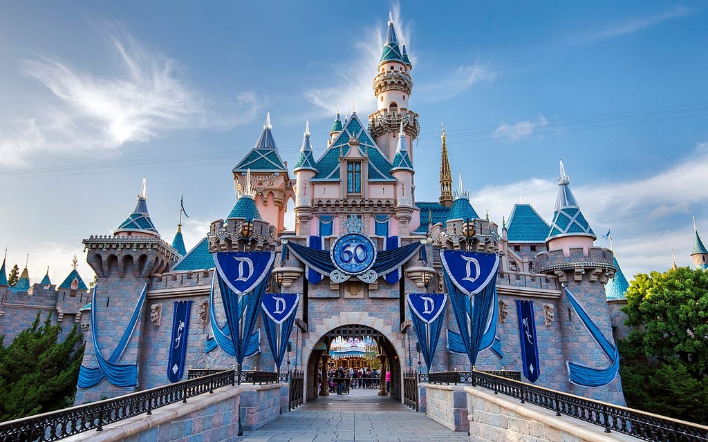 https://www.disneyexaminer.com/2015/12/01/opening-day-diamond-celebration-evolution-disneyland-sleeping-beauty-castle/disneyland-60-sleeping-beauty-castle-diamond-celebration/