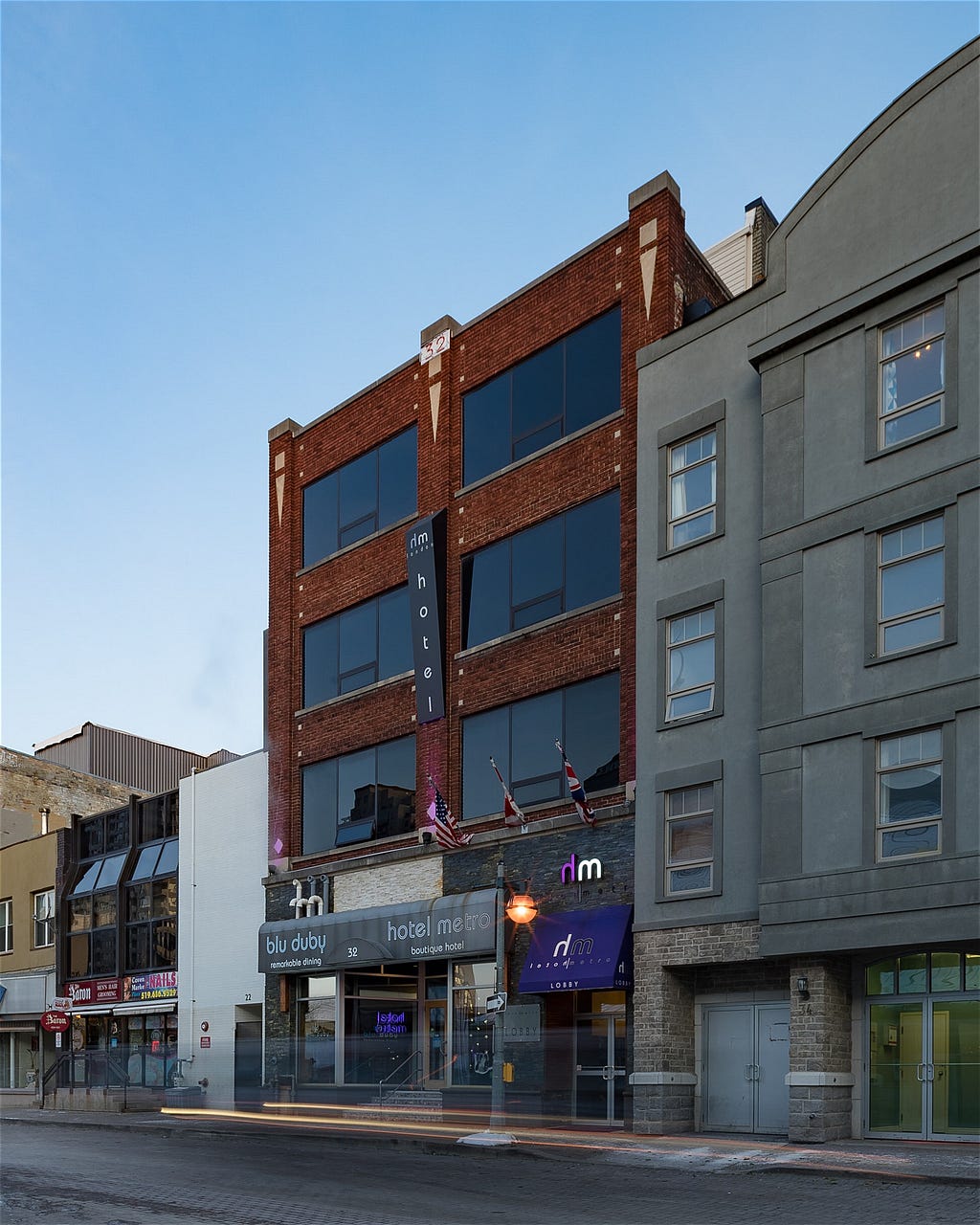 Hotel Metro Architecture photo in London Canada by Scott Webb