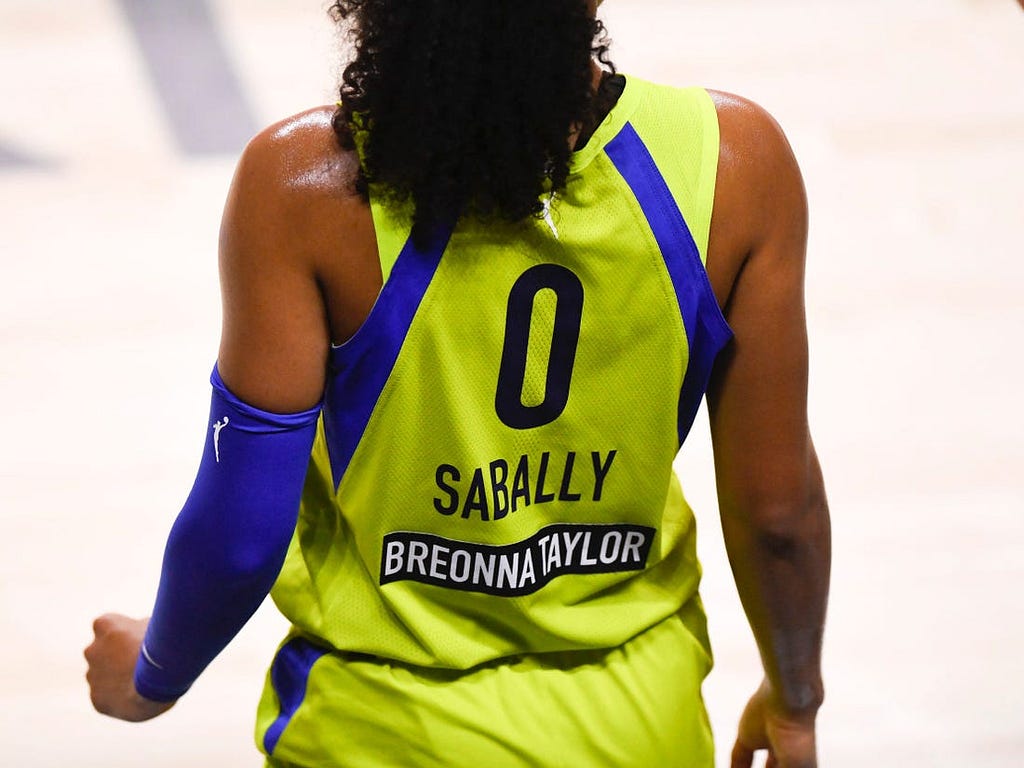 Dallas Wings’ Satou Sabally wears Breonna Taylor’s name on the back of her jersey.