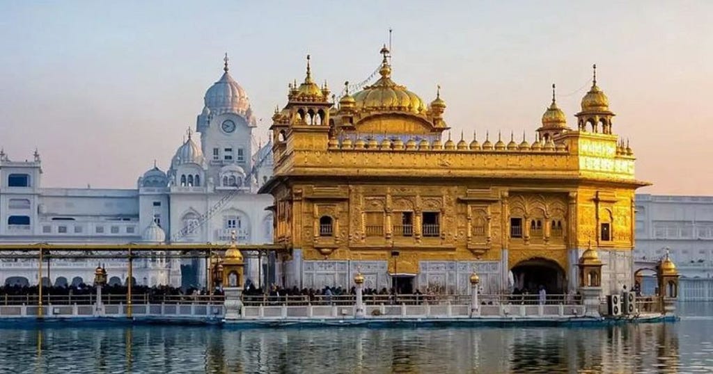 GOLDEN TEMPLE (HARMANDIR SAHIB), AMRITSAR, PUNJAB