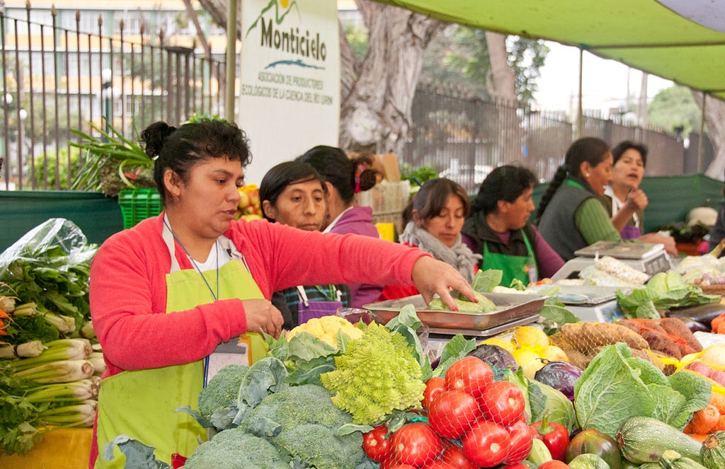 Bioferia de Miraflores — organic farmers market — in Lima, Peru (© April Orcutt — all rights reserved)