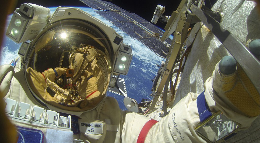 Why do metals weld together on their own in space-