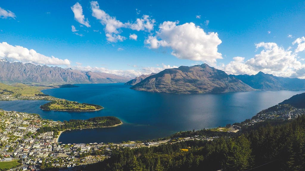 solo travel Queenstown