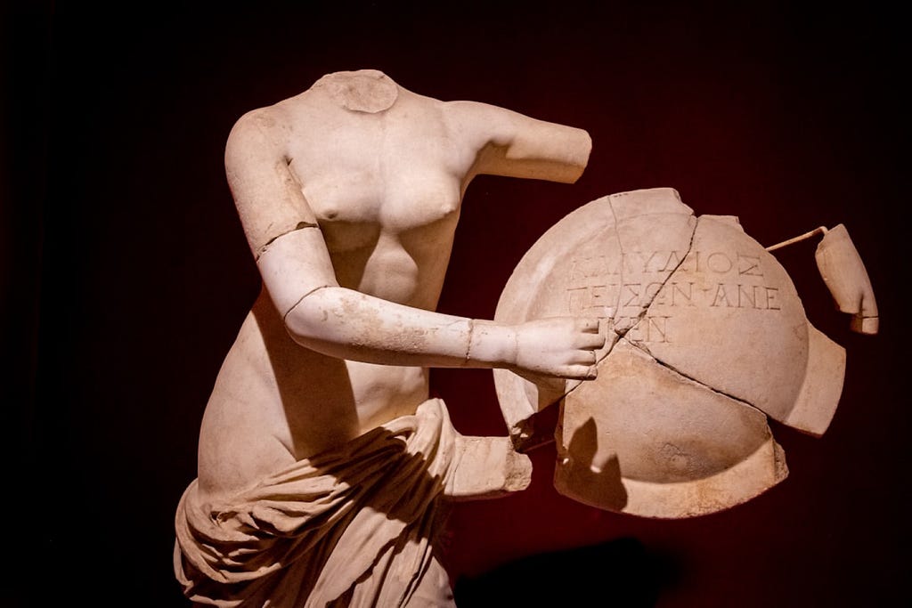 Yusuf Dündar took this photo of a statue from antiquity.
