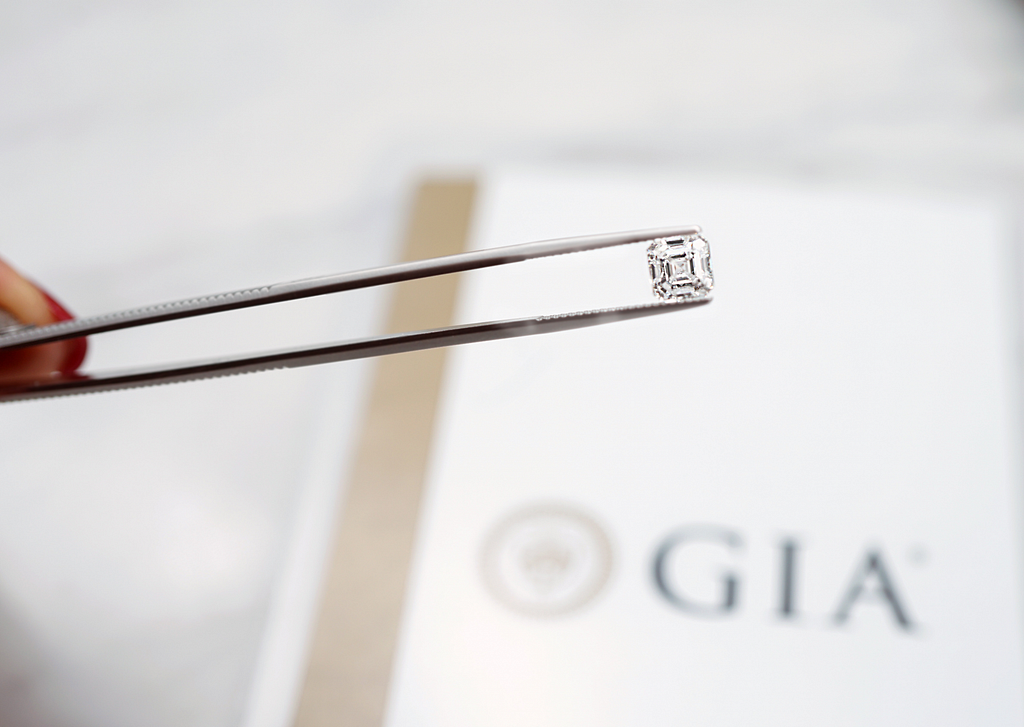 Best Radiant-Cut Diamond Engagement Rings in Melbourne | KUSH Diamonds