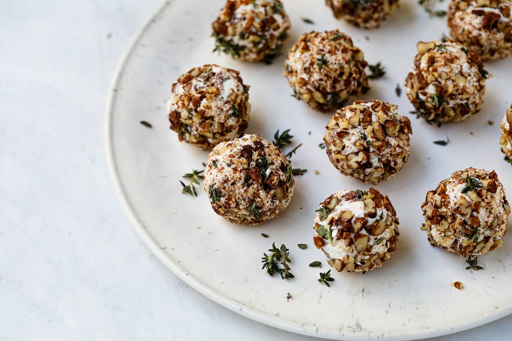 Pecan & Thyme Goat Cheese Balls