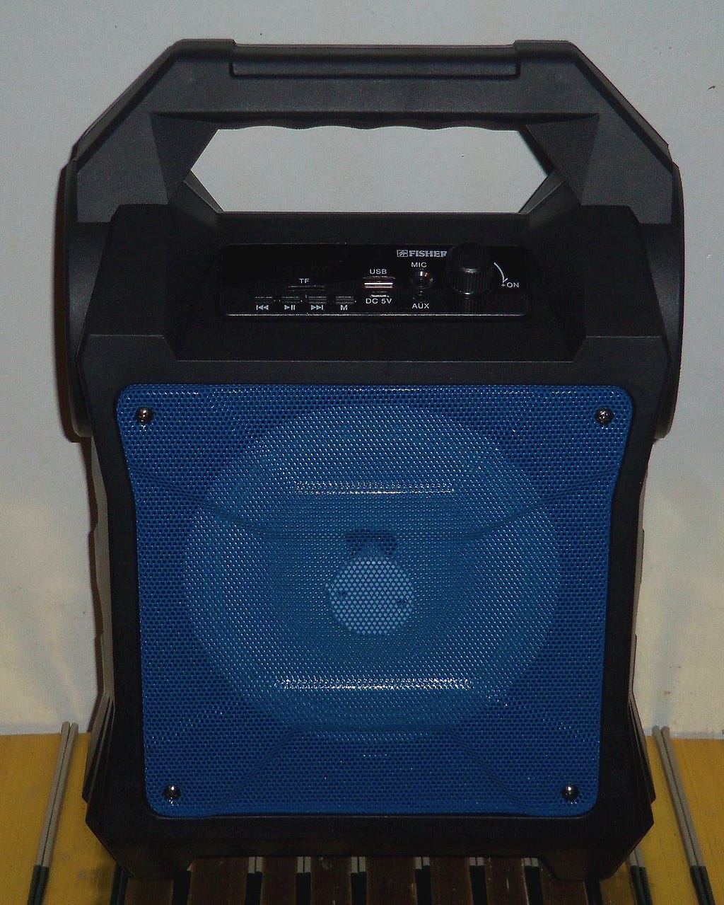 The front of the speaker