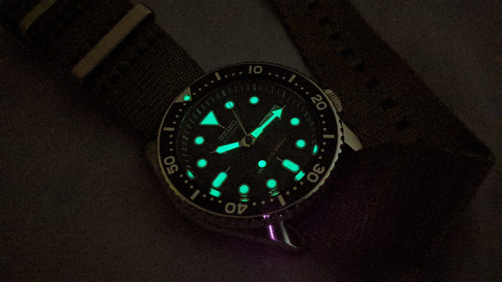 Lume shot of the Seiko SKX007