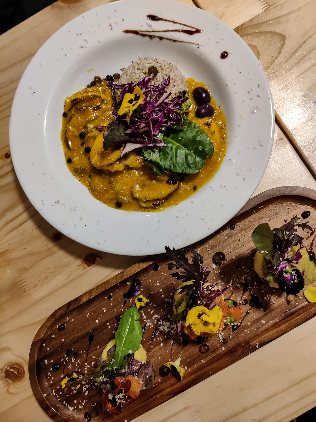 Cheap world-class vegan food in Cusco, Peru (Vida Vegan Bistro)