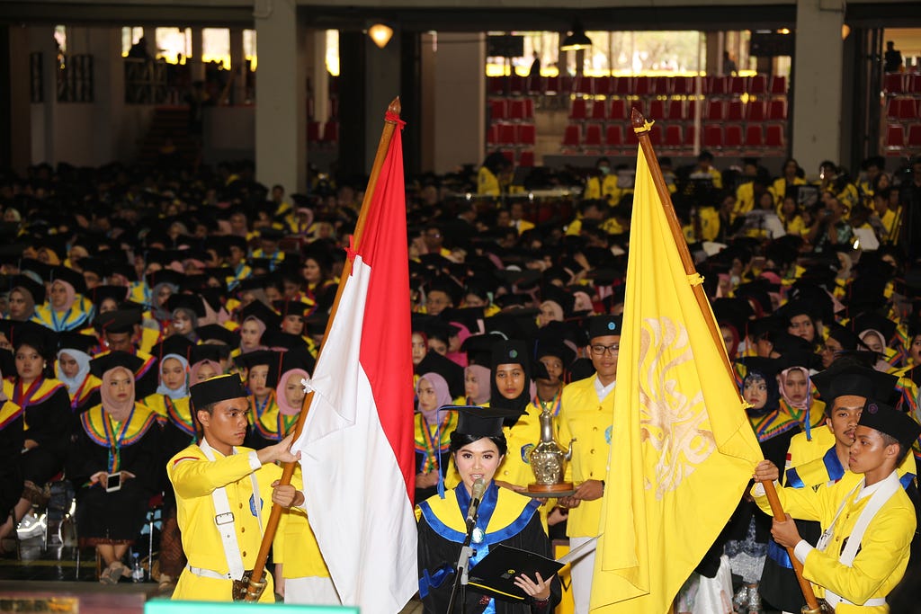 wisuda ui