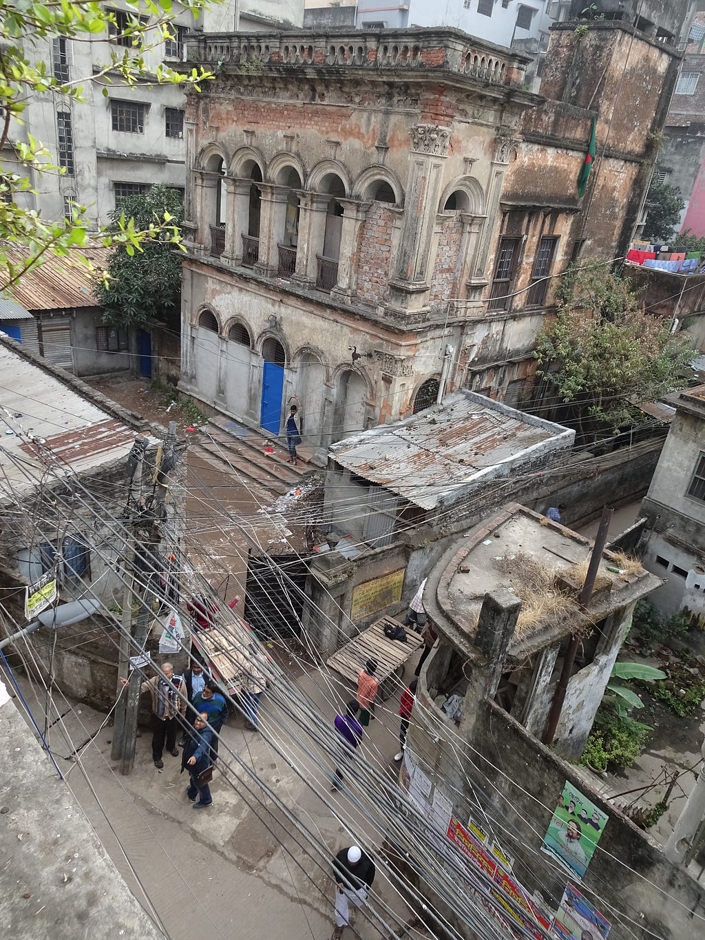 Dhaka city pic: Old houses and streets