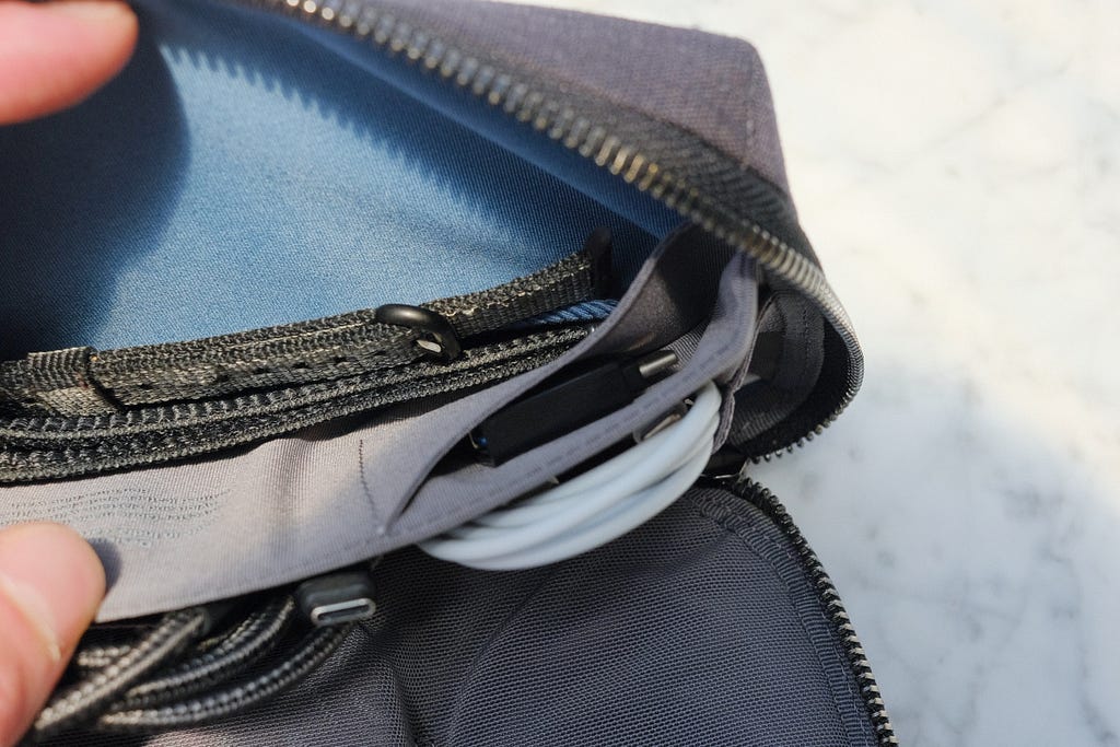 Small pocket for SD cards on Bellroy Tech Kit Compact