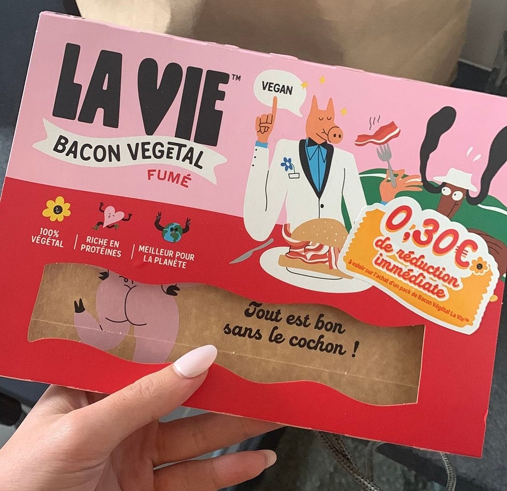 Picture of a packet of La Vie® vegetable bacon taken by Enola Boyer.