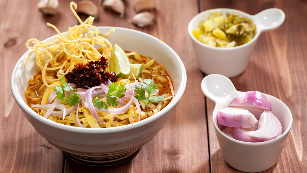 Top 10 Food Destination Picks For Foodventurous Travelers, Expats, And Digital Nomads chiang mai thailand khao soi