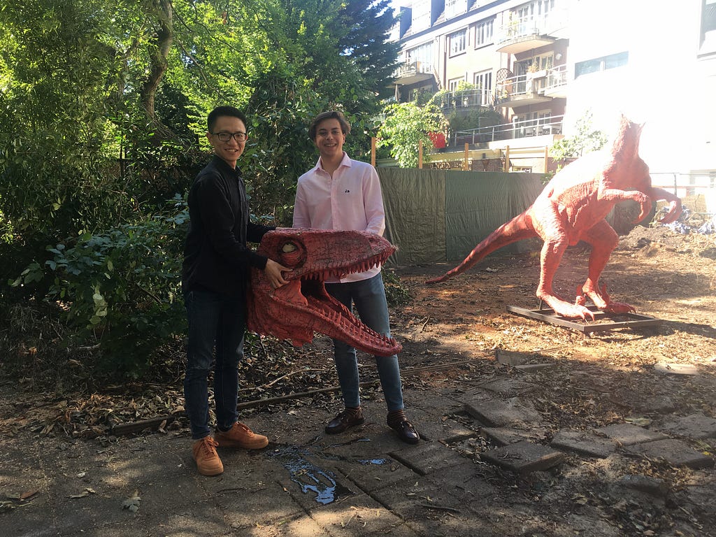 Daily life at Blue Harvest: we hunt down dinosaurs  (L: Shang Xiang, R: Jorge Sobrino Solís)