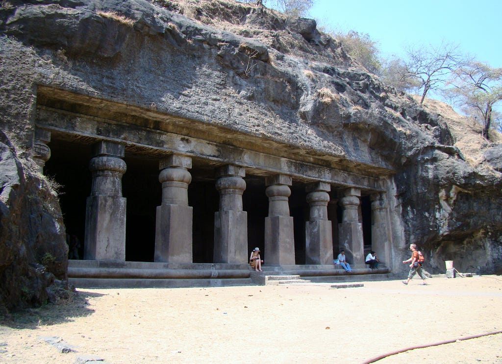 HOW MANY CAVES ARE THERE IN ELEPHANTA CAVES?